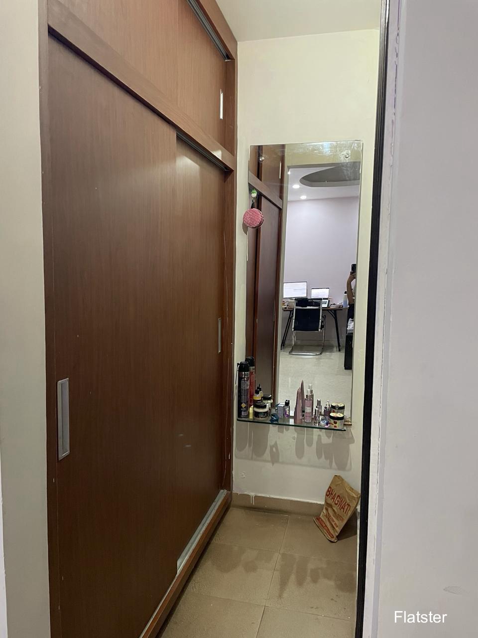 Fully Furnished 1BHK - Image 3