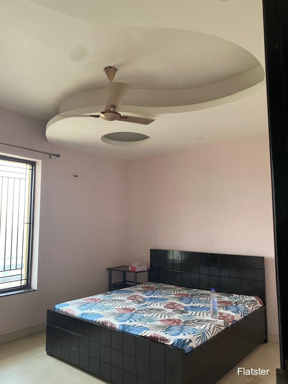 Fully Furnished 1BHK - Image 3