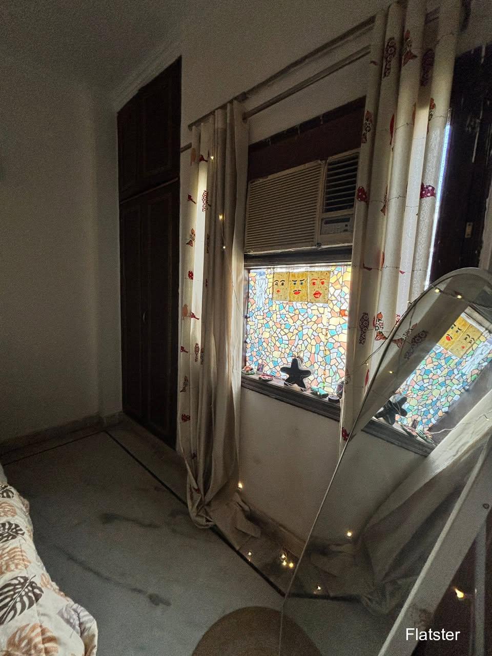 Fully Furnished 2BHK - Image 5