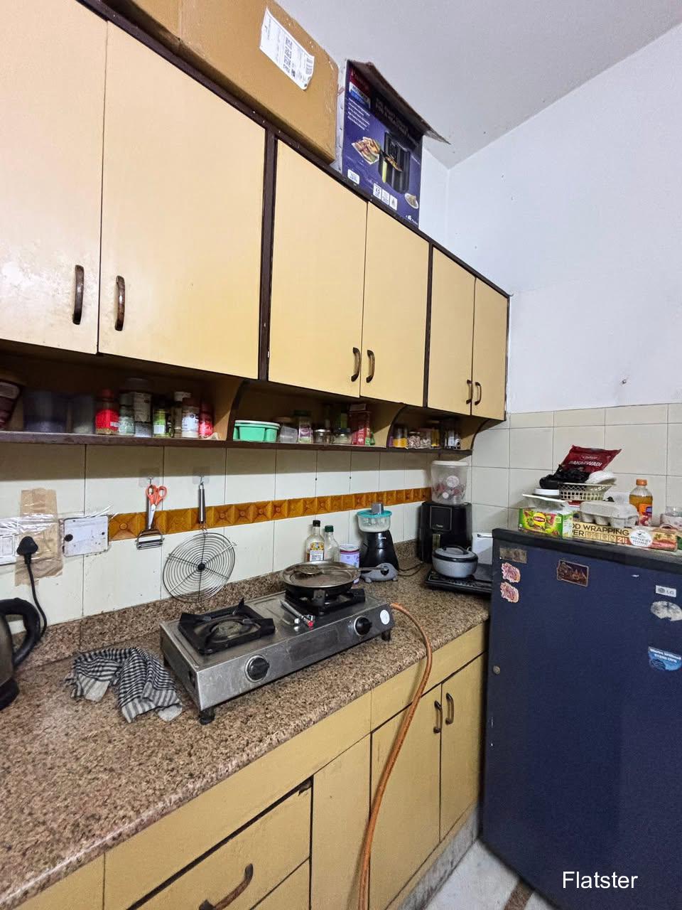 Fully Furnished 2BHK - Image 4