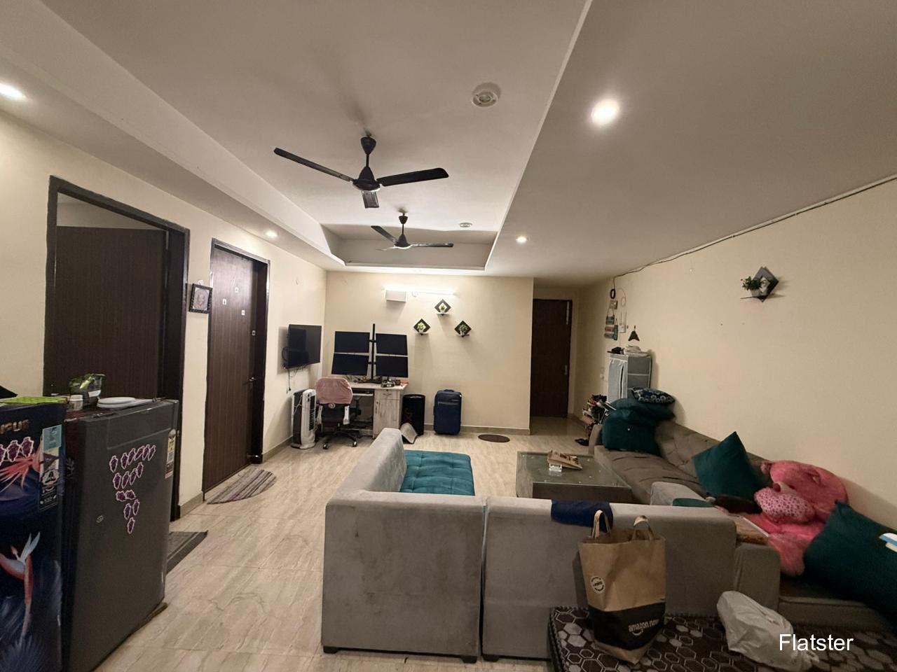 Fully Furnished 2BHK - Image 3
