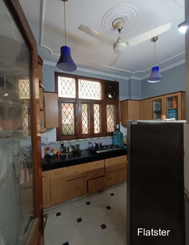 Fully Furnished 3BHK - Image 5