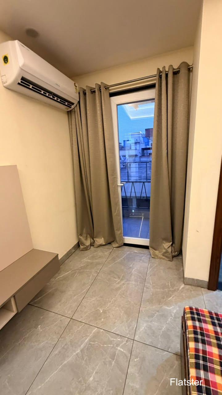 Fully Furnished 3BHK - Image 3