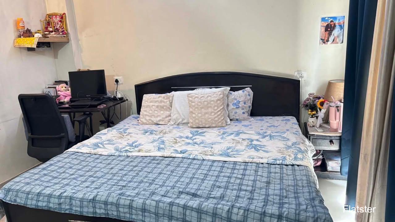 Fully Furnished 3BHK - Image 2