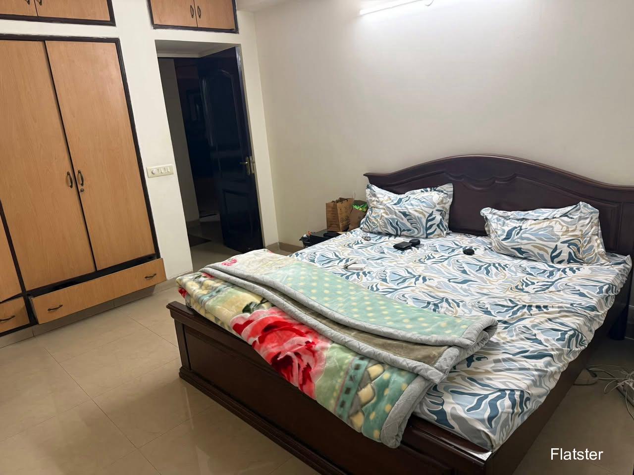 Fully Furnished 3BHK - Image 2