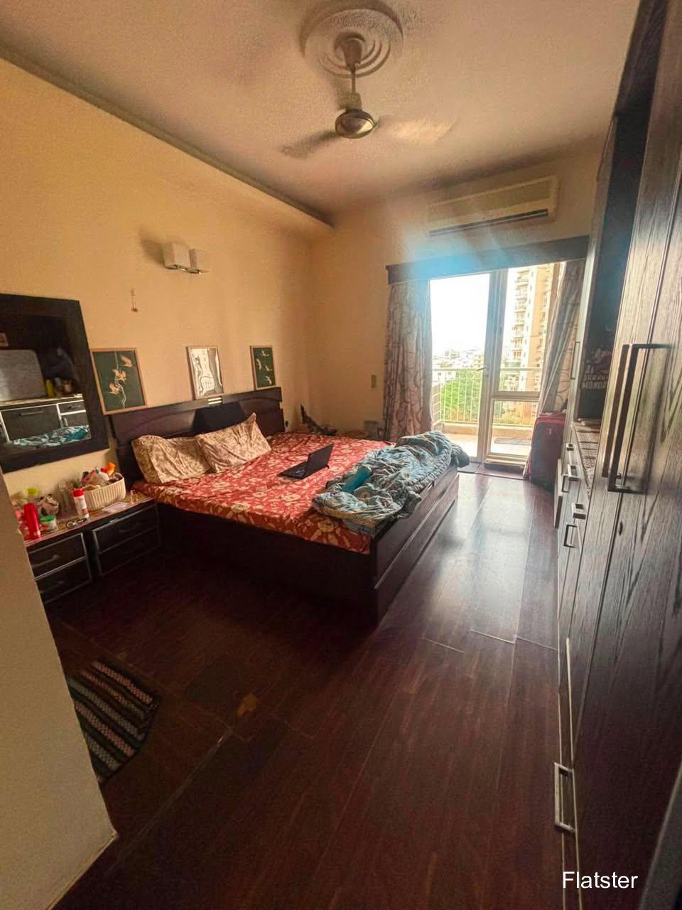 Fully Furnished 3BHK - Image 3