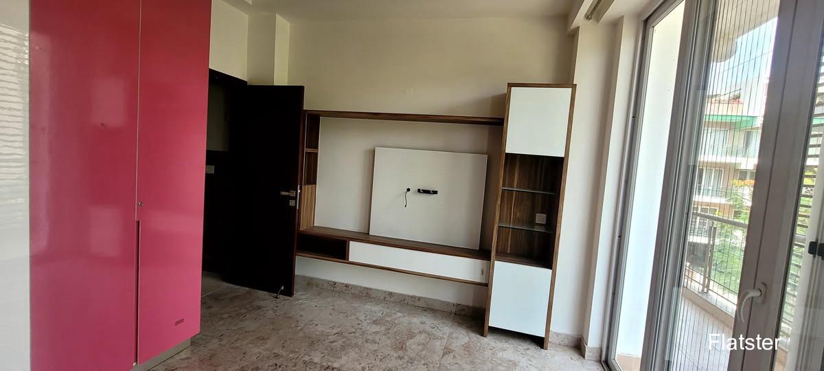 Fully Furnished 3BHK - Image 2
