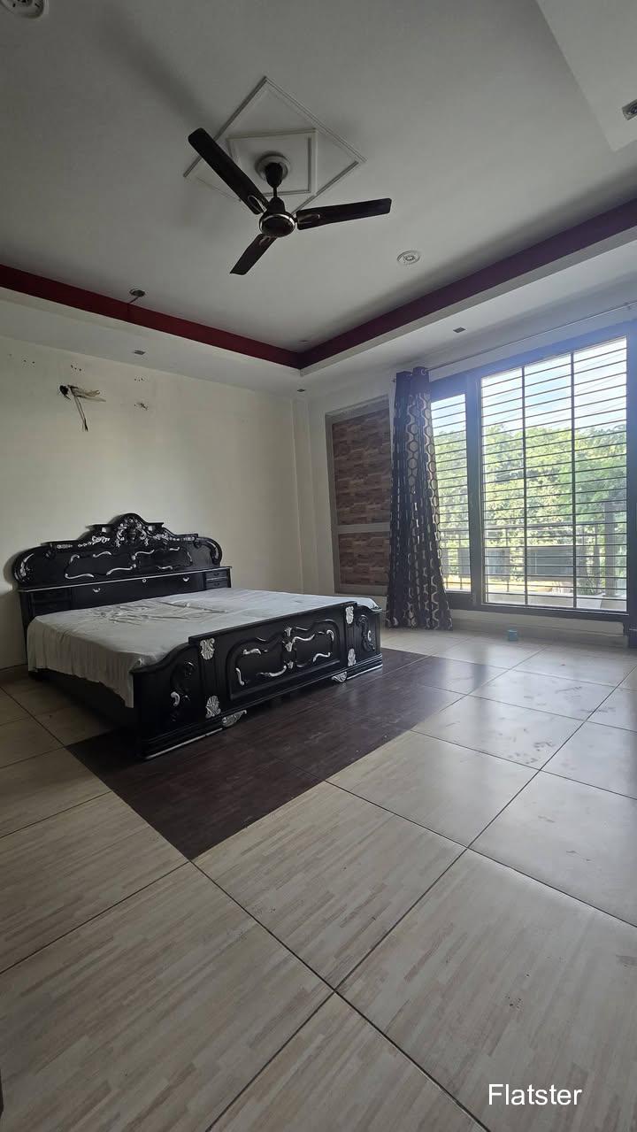 Fully Furnished 4BHK - Image 5