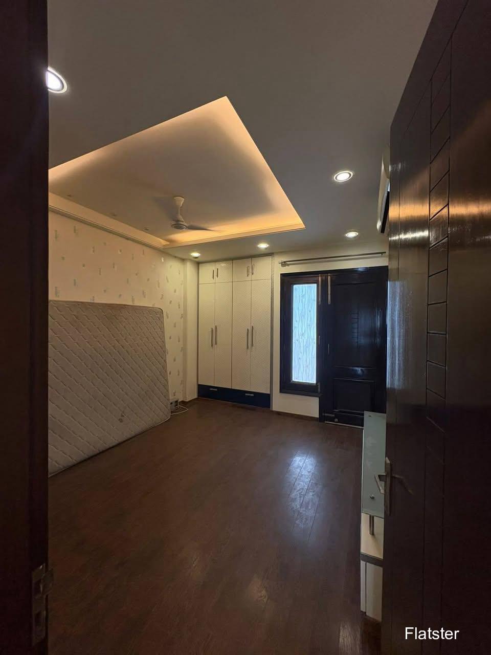 Semi Furnished 3BHK - Main Image