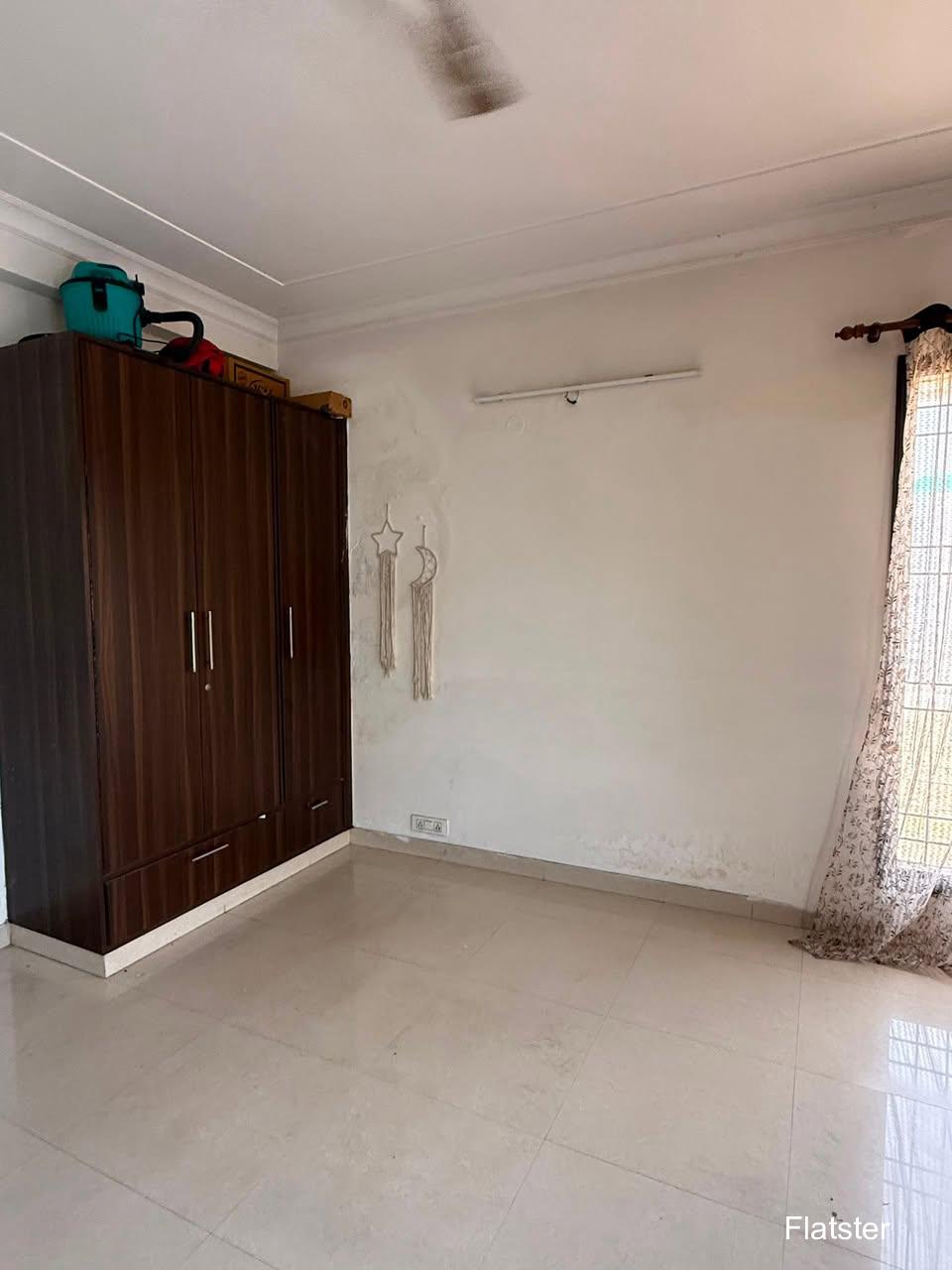 Semi Furnished 3BHK - Image 3